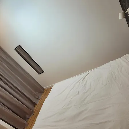 Le De L'epicier Apartment