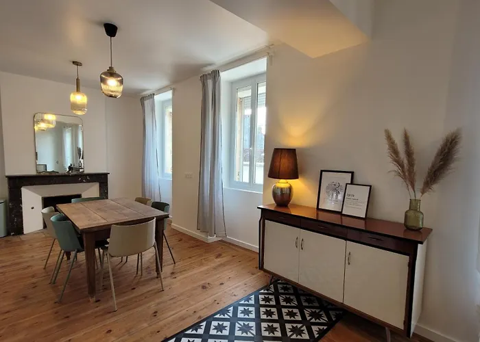 Le De L'epicier * Macau