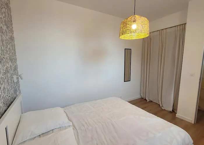 Le De L'epicier * Macau